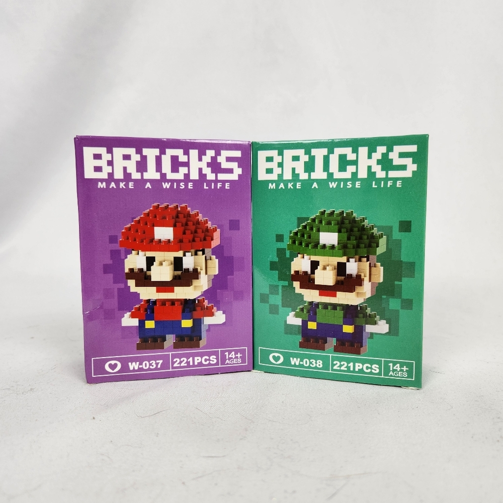 Bricks Micro Building Blocks -‎ Mario & Luigi (set of 2)